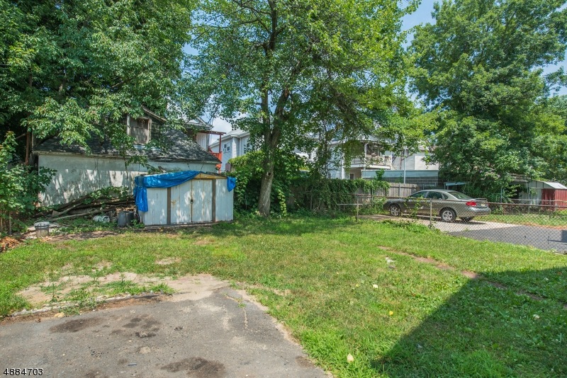 202 W 16th St, Linden, NJ 07036 - photo 1