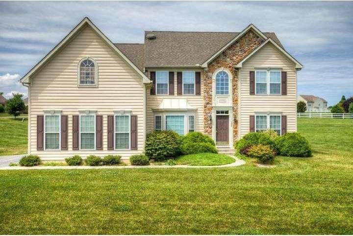 308 Glenshane Pass, Bear, DE 19701 - photo 1