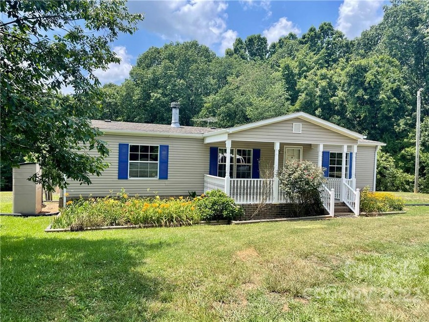 1255 Colonial Rd, Clover, SC 29710 - photo 1