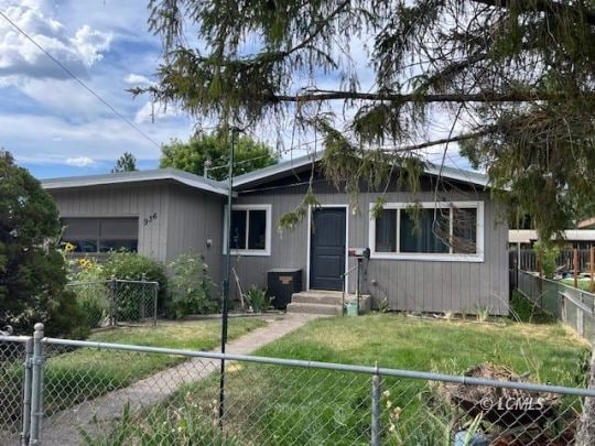 936 N 7th St, Front of house