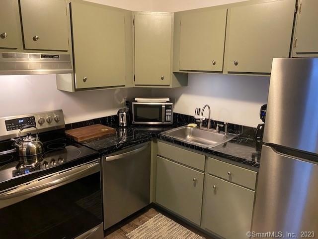 7 Pineview Dr unit A, Branford, CT 06405 - photo 1