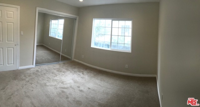 926 W Palmer St, Compton, CA 90220 - photo 1