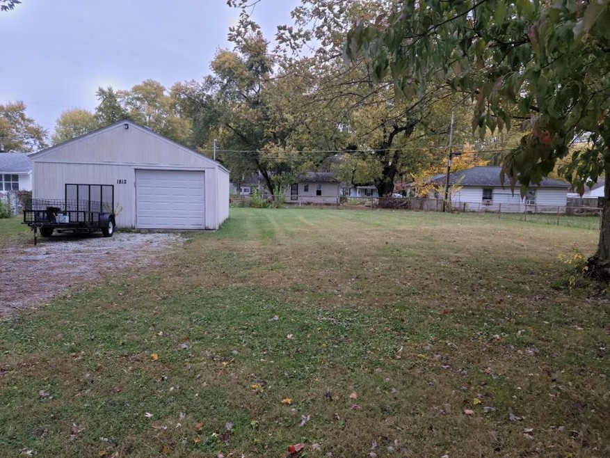 1812 Manger Ln, Anderson, IN 46011 - photo 1