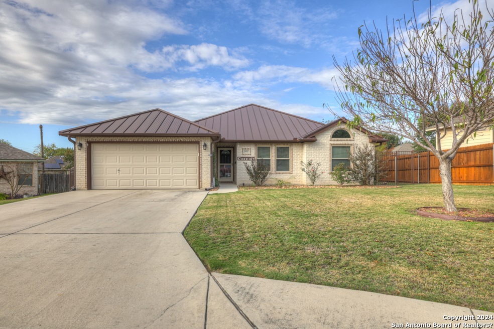 1652 Sunfire Cir, New Braunfels, TX 78130 | MLS# 1744412