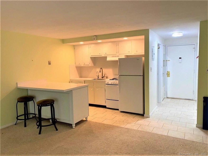 81 Wilton Crescent, Wilton, CT 06897 - photo 1