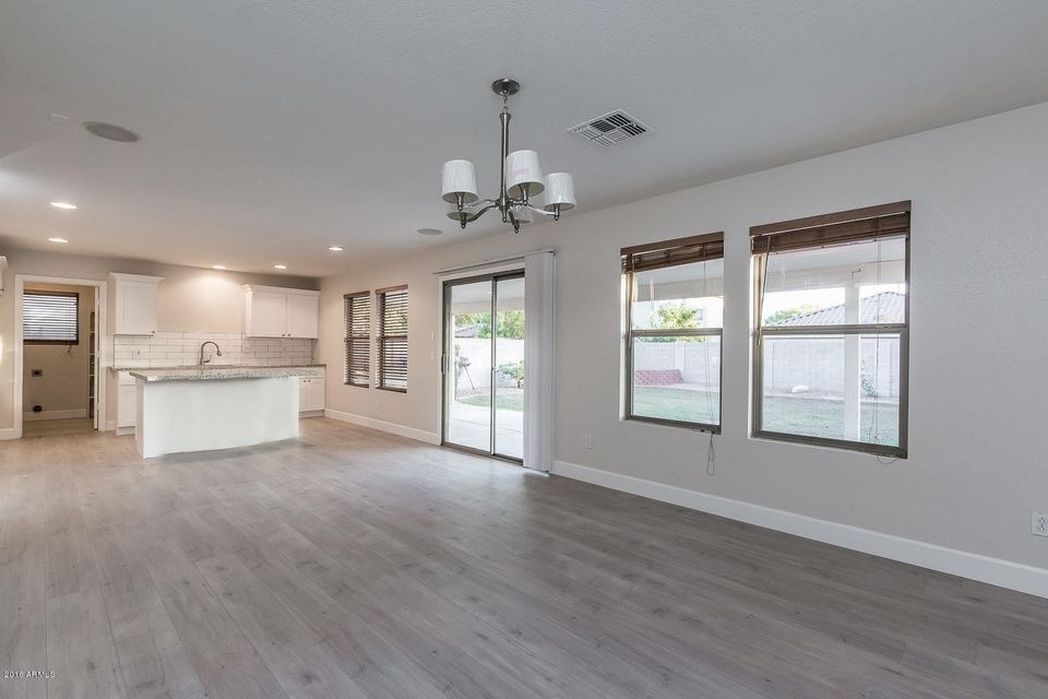 Molly Living Room-1500x1000-72dpi