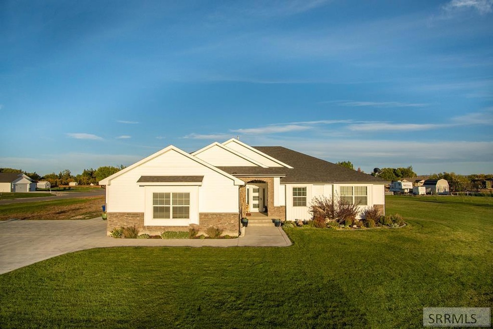 57 S 535 W, Blackfoot, ID 83221 - photo 1