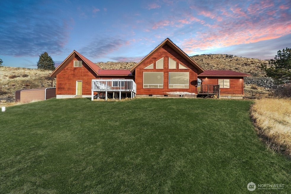 11 Pateros Fish Hatchery Rd, Pateros, WA 98846 - photo 1