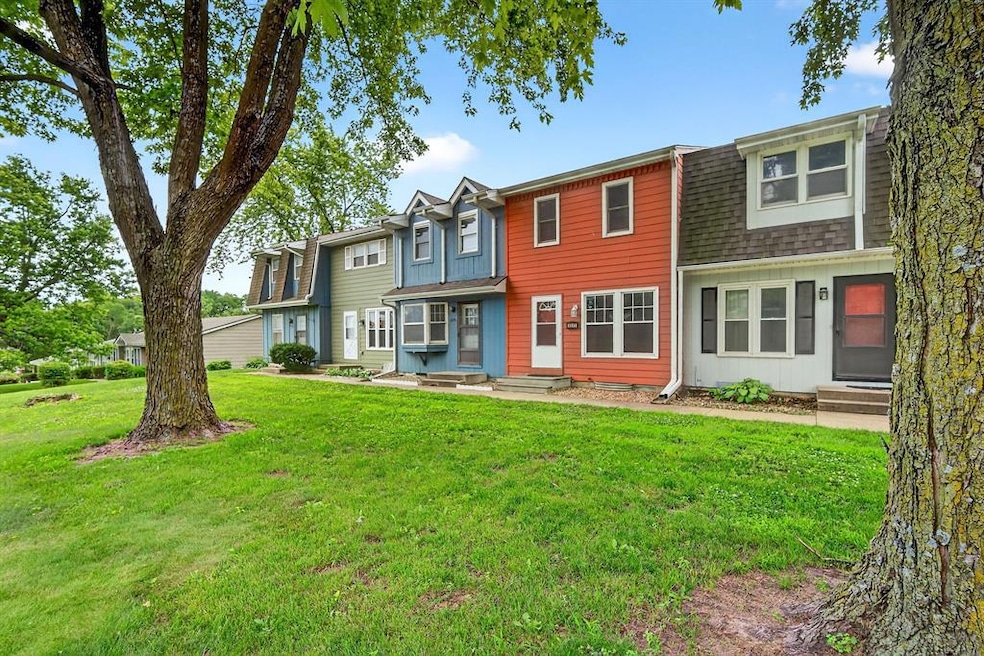 4047 E University Ave unit 14, Des Moines, IA 50317 - photo 1