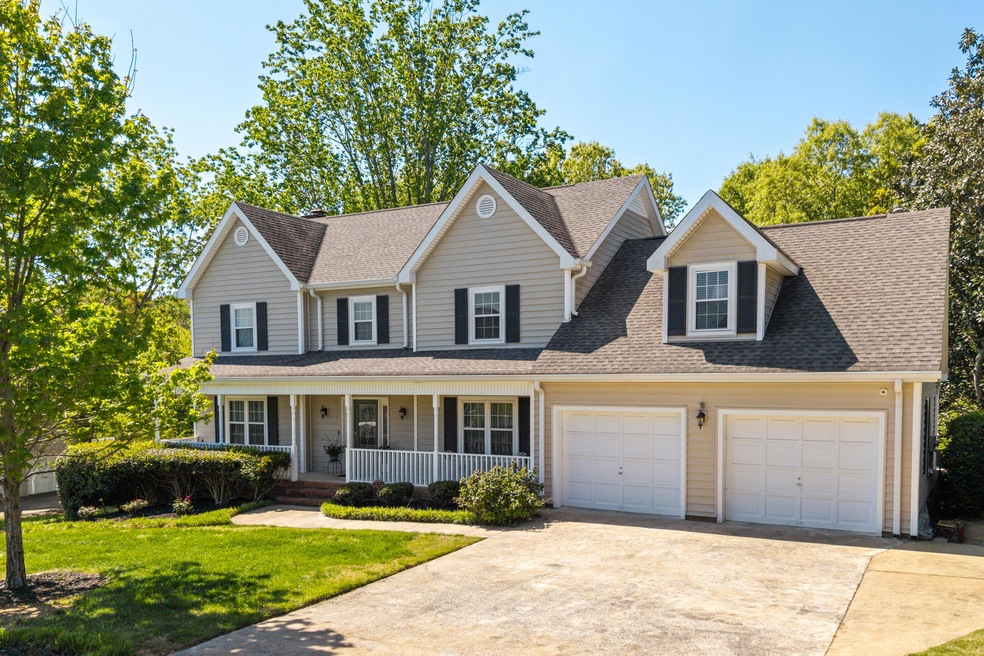 2227 Bay Pointe Dr, Hixson, TN 37343 - photo 1