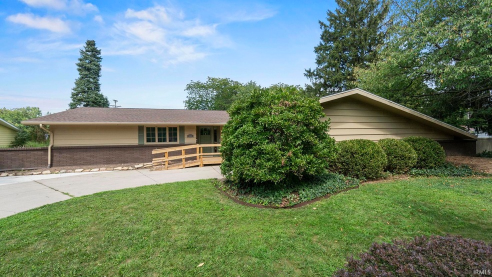 504 E 1st St, Auburn, IN 46706 - photo 1