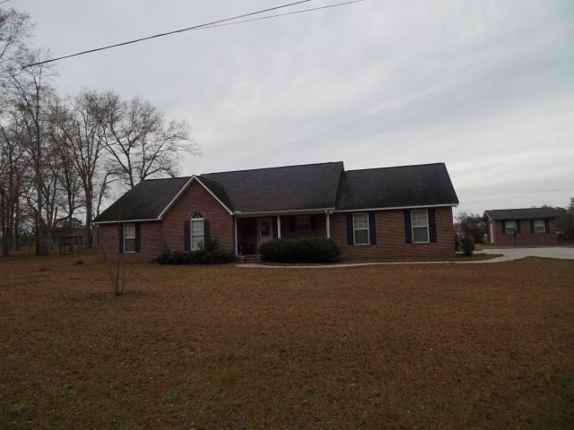 740 E Randolph St, Mount Vernon, GA 30445 - photo 1