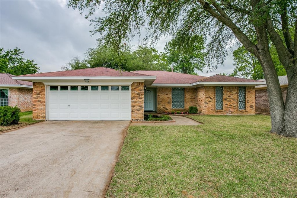 1601 Lexington Place, Bedford, TX 76022 - photo 1