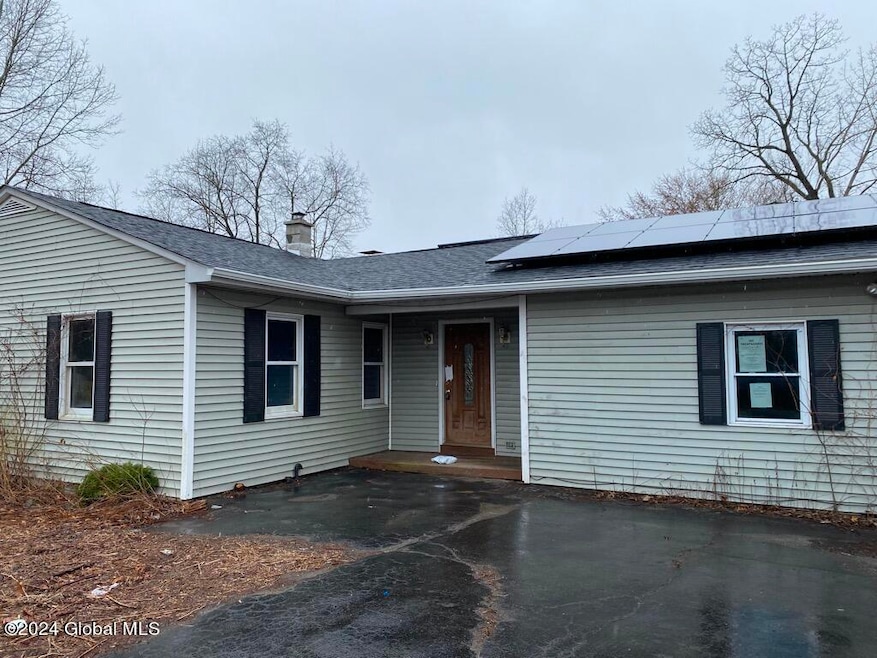 1195 Schodack Landing Rd, Schodack Landing, NY 12156 - photo 1