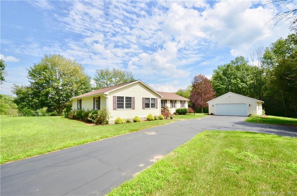 719 County Rd, Woodstock, CT 06281 - photo 1