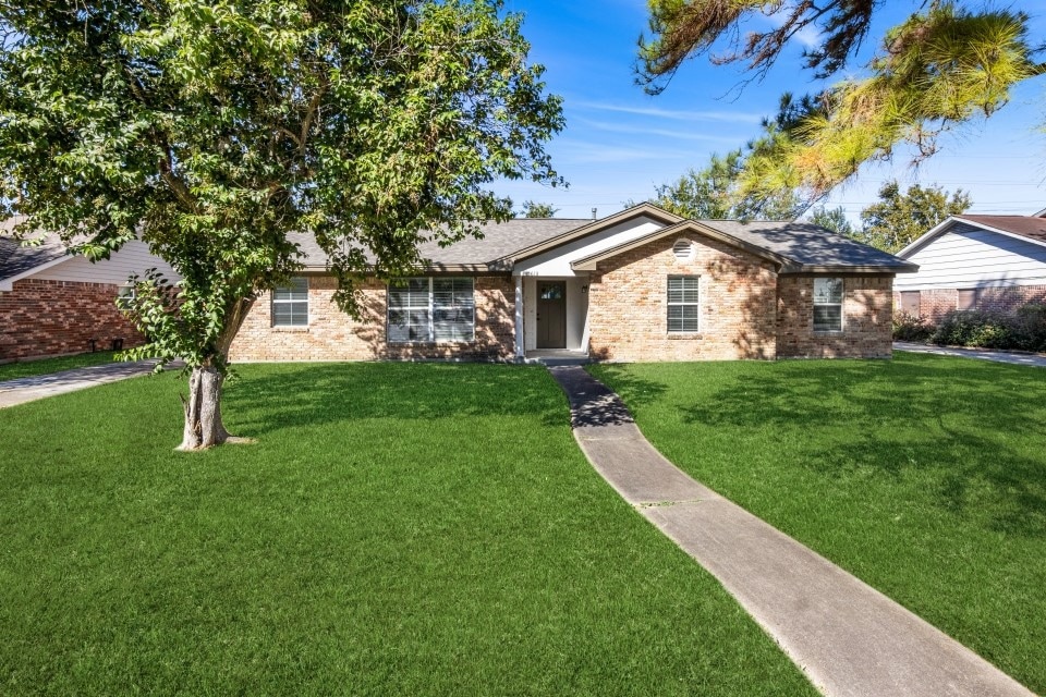 5618 Willowbend Blvd, Houston, TX 77096 - photo 1