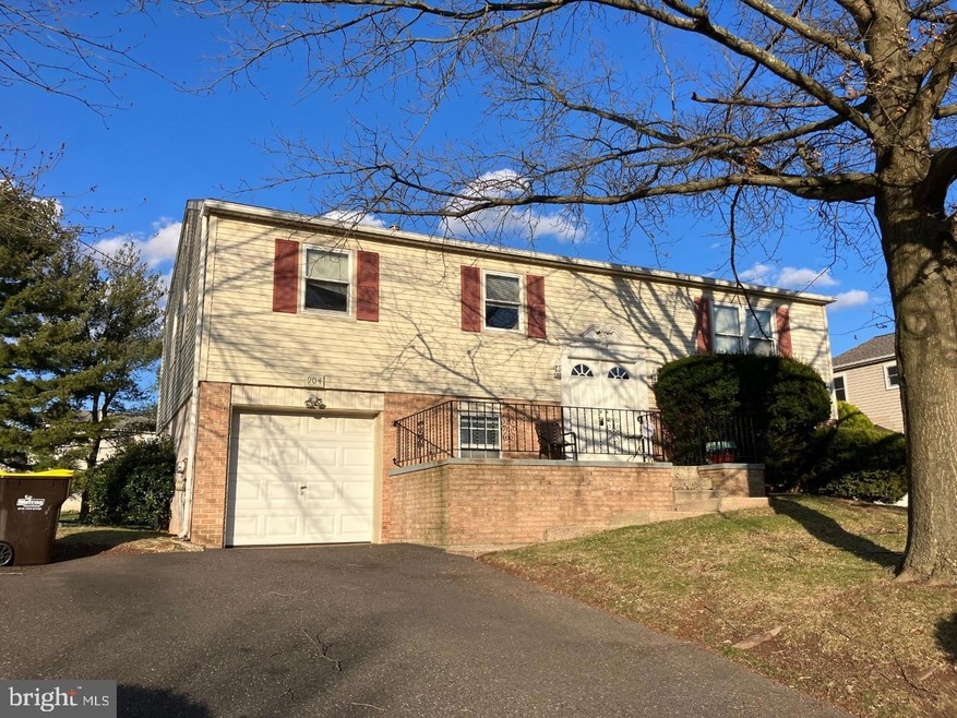 904 Mennonite Rd, Royersford, PA 19468 - photo 1