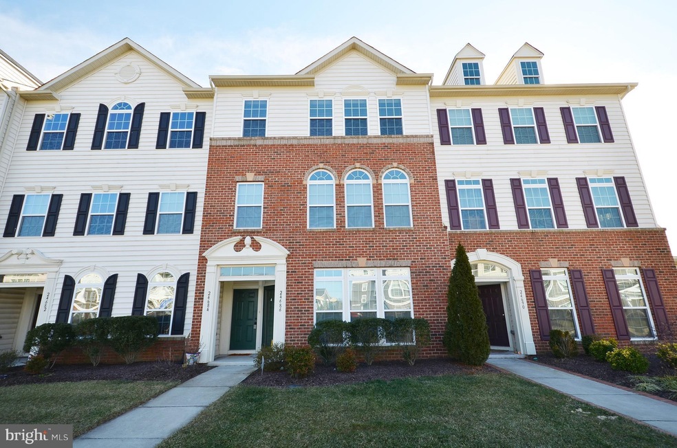 24684 Hutchinson Farm Dr, Sterling, VA 20166 - photo 1