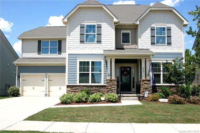 Welcome home! Architectural features will impress 