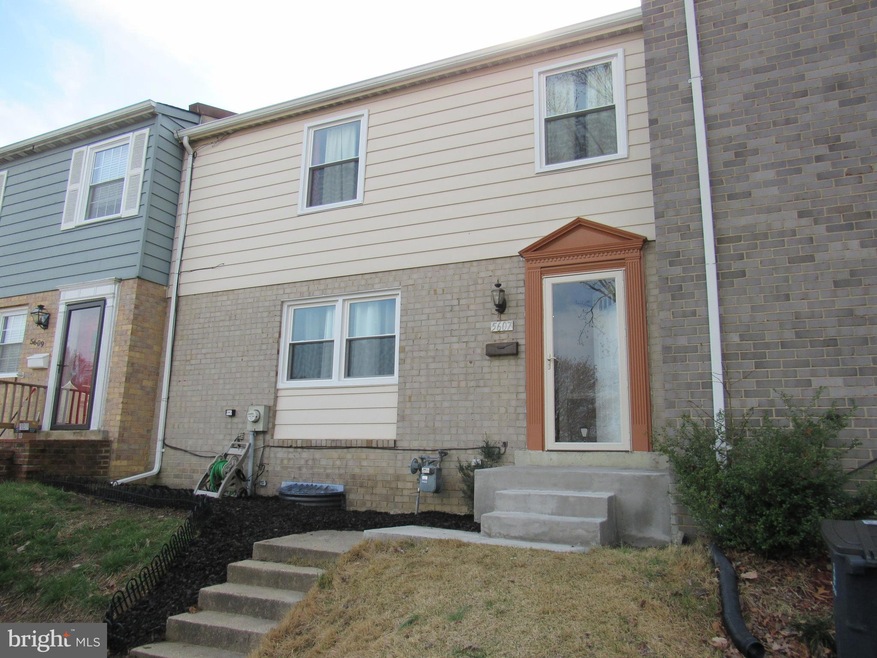 5607 Rollins Ln, Capitol Heights, MD 20743 - photo 1