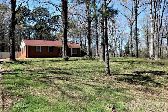 Welcome to 706 Witmore Road. Situated on approxima