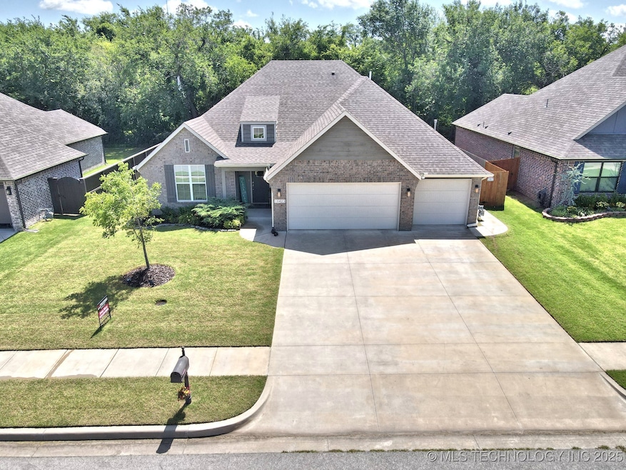 10423 S 233rd East Place, Broken Arrow, OK 74014 - photo 1