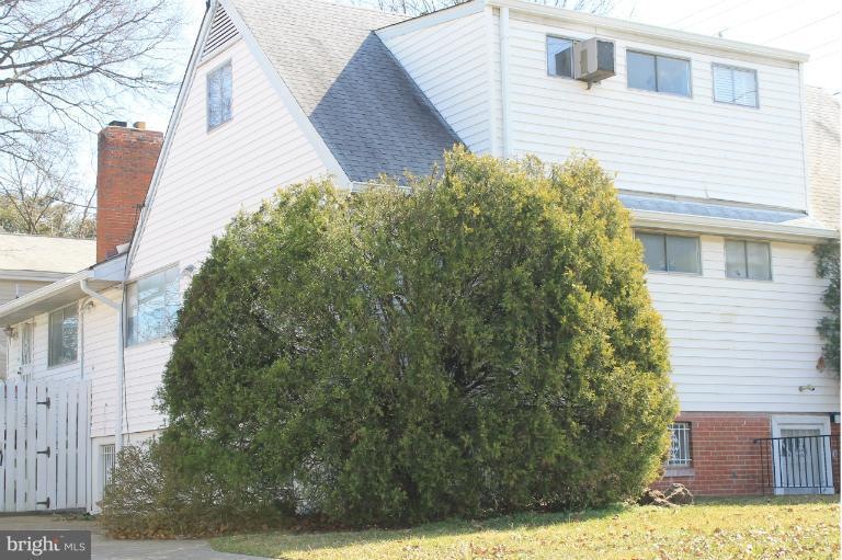 6300 Riverdale Rd, Riverdale, MD 20737 - photo 1