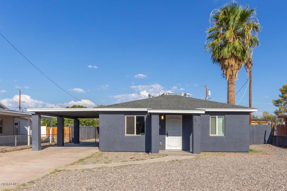 2027 N 28th Place, Phoenix, AZ 85008 - photo 1