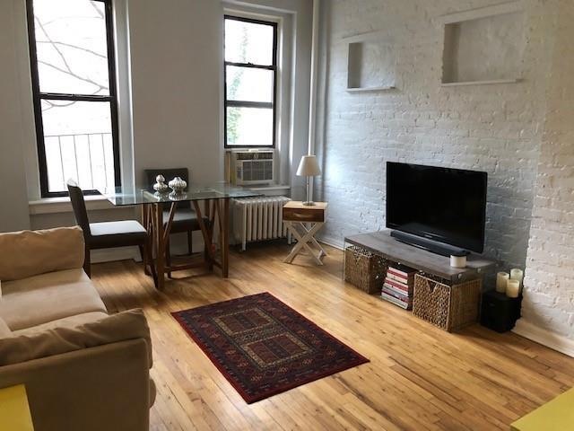 343 E 92nd St unit 3R, New York, NY 10128 - photo 1