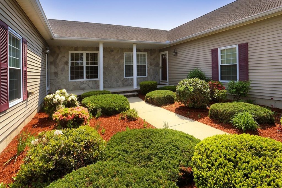 40 Clipper Way, Newburyport, MA 01950 - photo 1