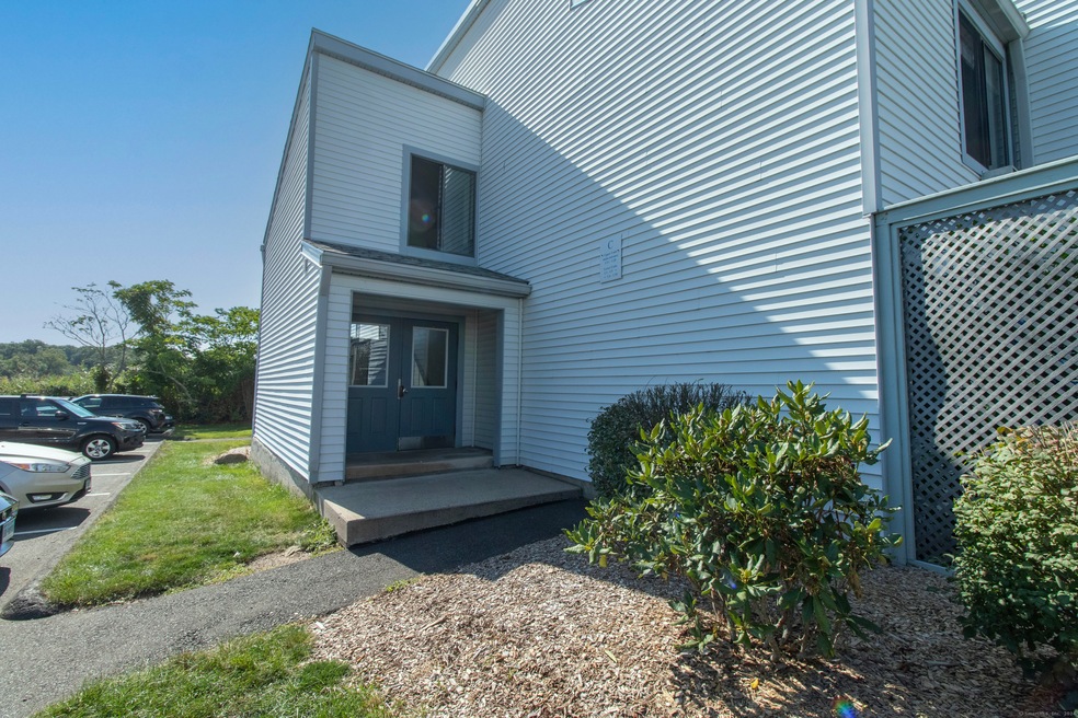 17 Hamre Ln unit C, Branford, CT 06405 - photo 1
