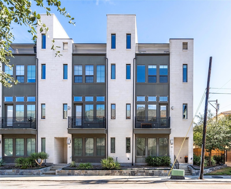 Sold • Co-Listing Agent