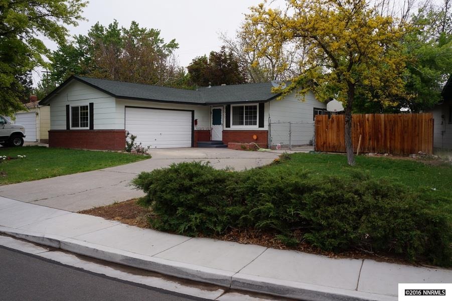 320 Mcgoldrick Way unit 1, Sparks, NV 89431 - photo 1