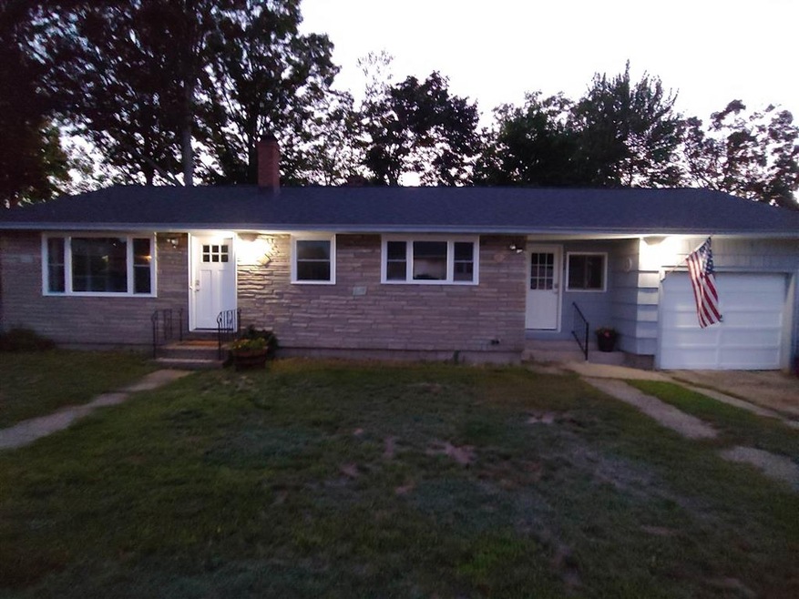 205 Cameron St, Manchester, NH 03103 - photo 1