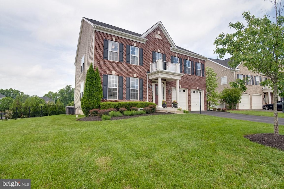 16148 Woodley Hills Rd, Haymarket, VA 20169 - photo 1