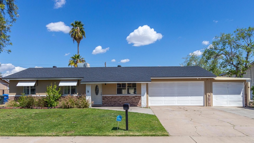 3710 W Dahlia Dr unit 4, Phoenix, AZ 85029 - photo 1