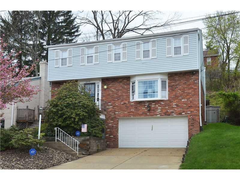 Exterior Front. Great home minutes from the city!