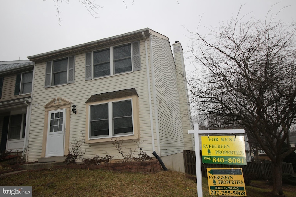 19056 Partridge Wood Dr, Germantown, MD 20874 - photo 1