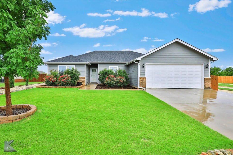 229 Foxtrot Ln, Abilene, TX 79602 - photo 1