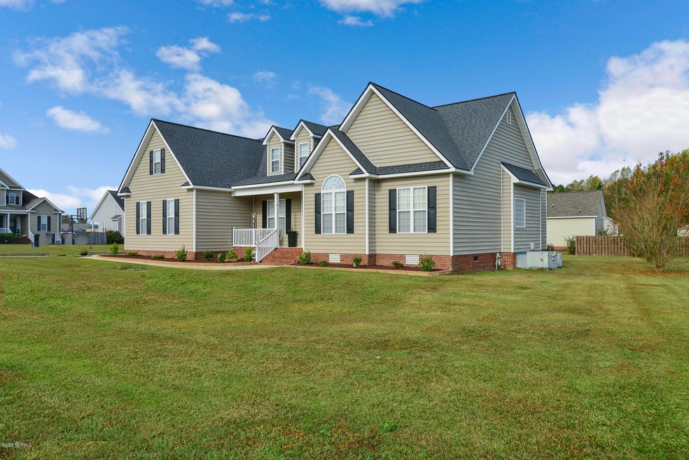 627 Milton Dr, Winterville, NC 28590 - photo 1