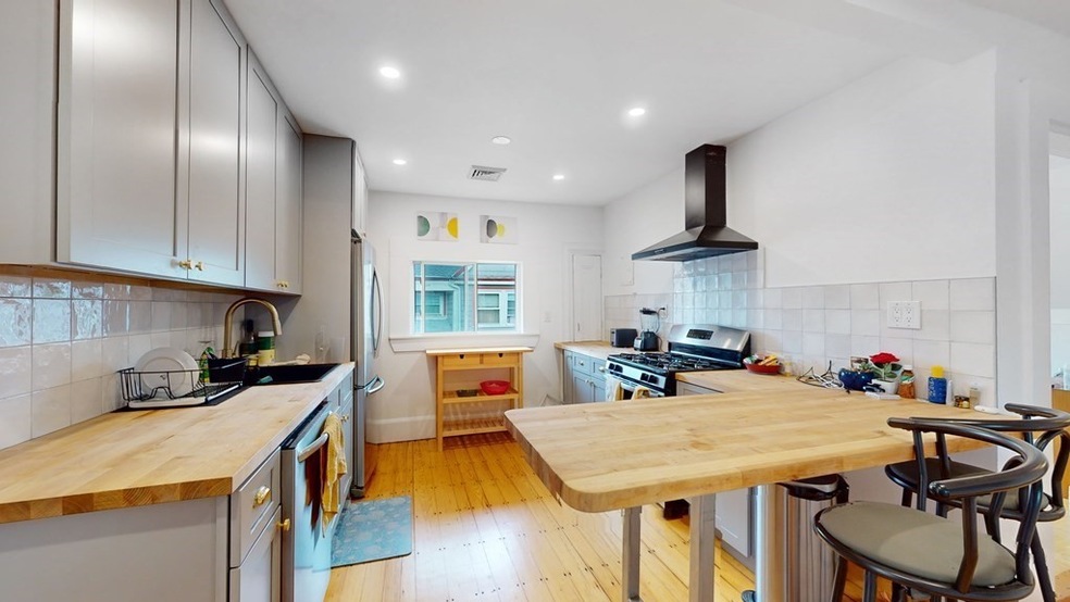 41 Elmore St unit 5, Roxbury, MA 02119 - photo 1