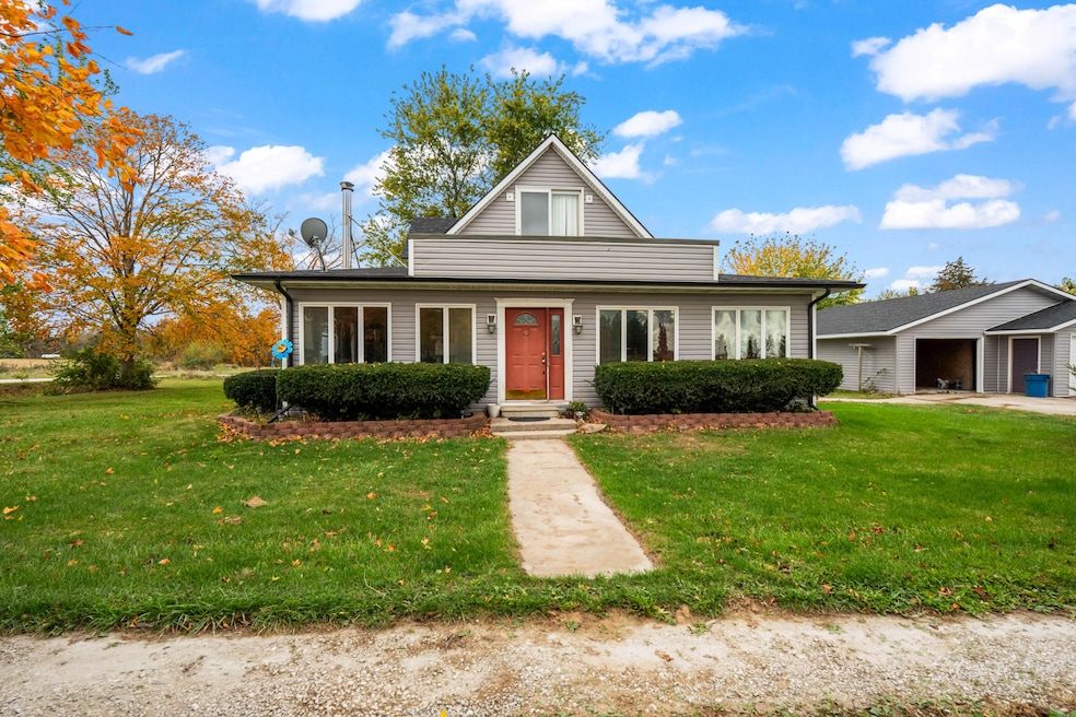 66677 270th St, Nevada, IA 50201 - photo 1