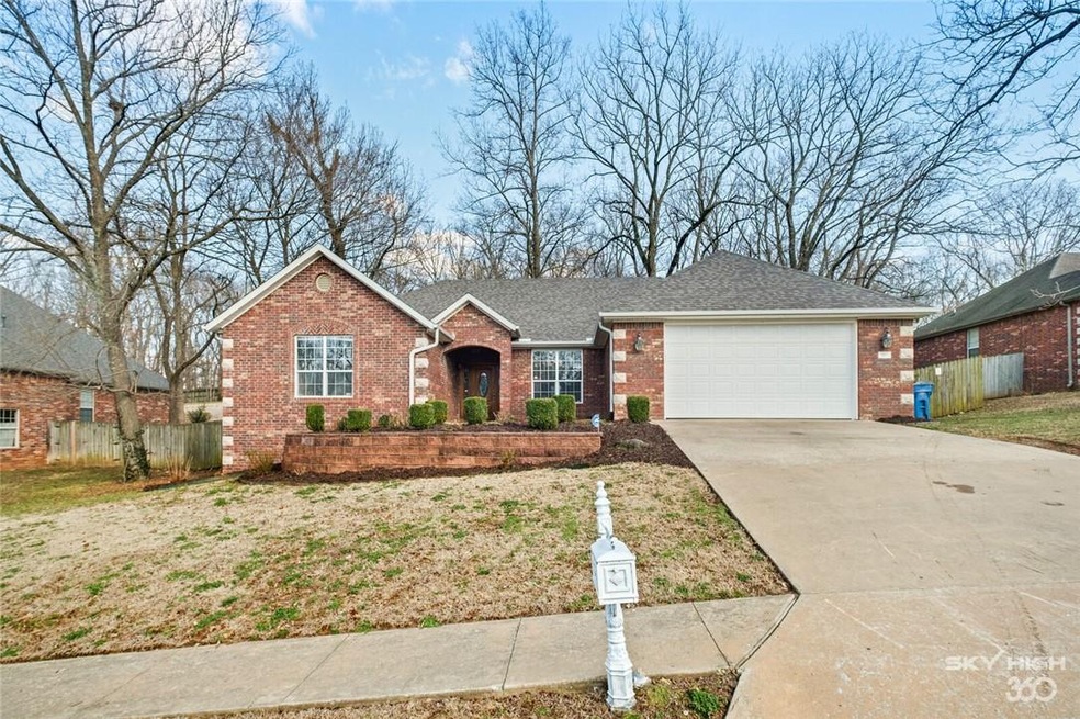 205 SW Tunbridge Dr, Bentonville, AR 72712 - photo 1