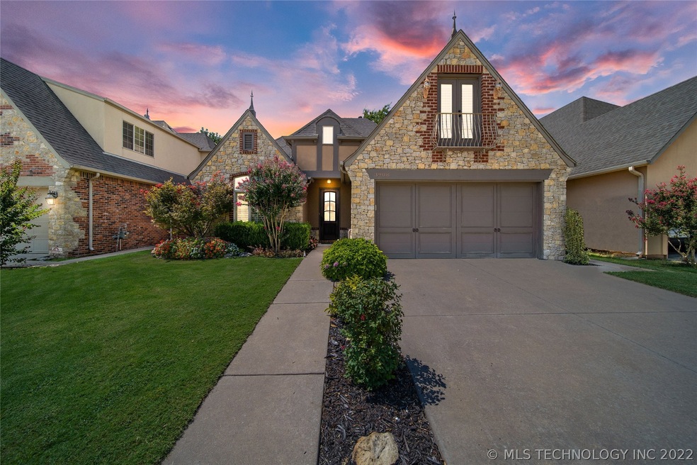 Gated Battle Creek Golf Course home