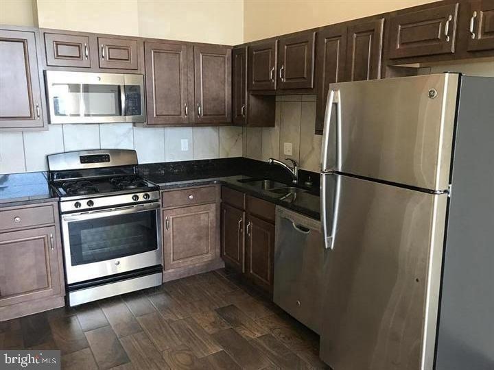 1209 Liberty Rd unit 211, Sykesville, MD 21784 - photo 1