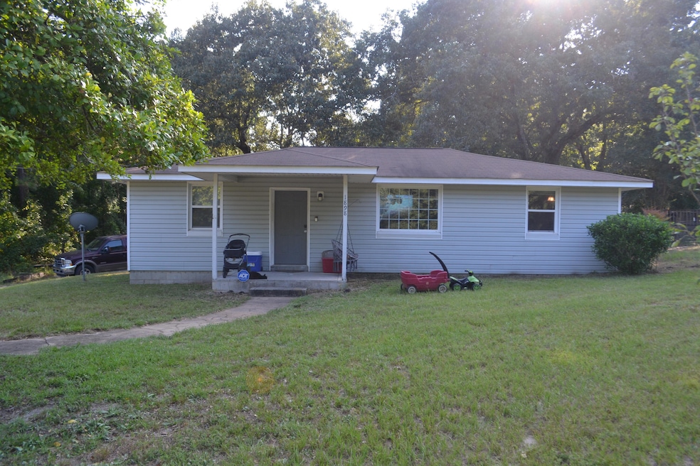 1898 McDade Farm Rd, Hephzibah, GA 30815 - photo 1