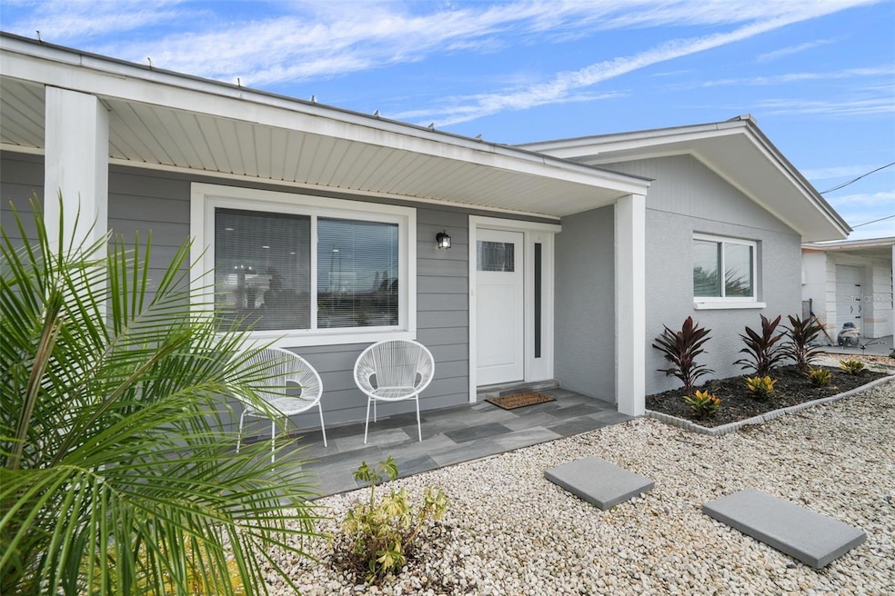 13704 Veronica Dr, Hudson, FL 34667 - photo 1