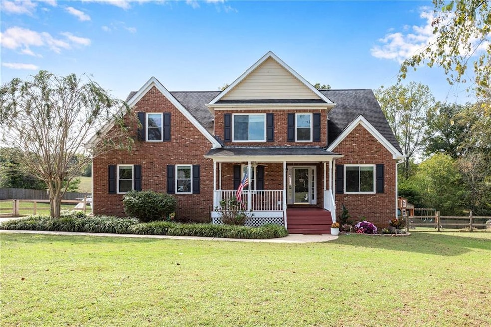 4745 Bryn Ridge Ct, Cumming, GA 30028 - photo 1