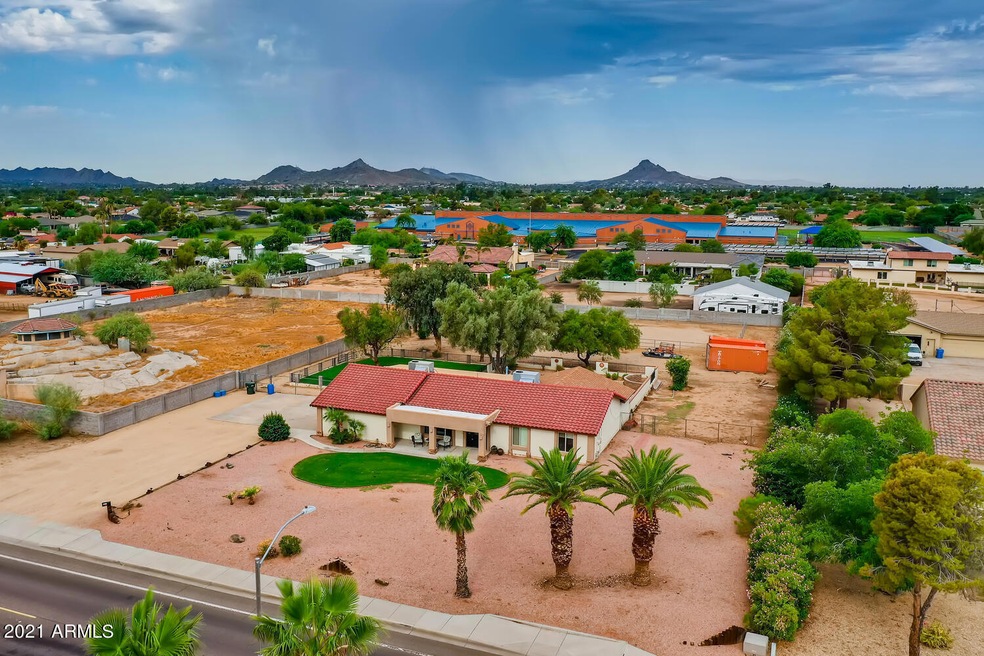 Front-16002 N 44th St Phoenix-001