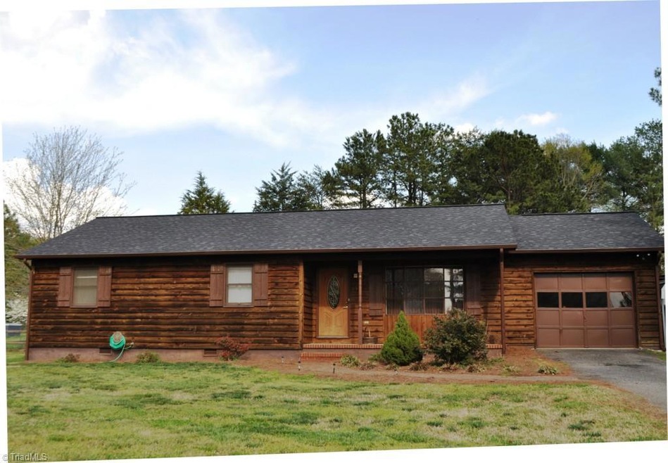 139 E Barkley Rd, Statesville, NC 28677 - photo 1